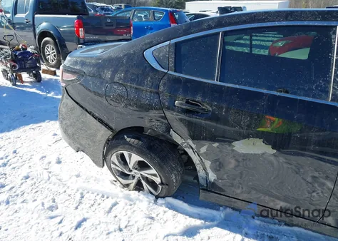 2020 Subaru Legacy Premium z USA, uszkodzony, nr VIN 4S3BWAE60L3002375